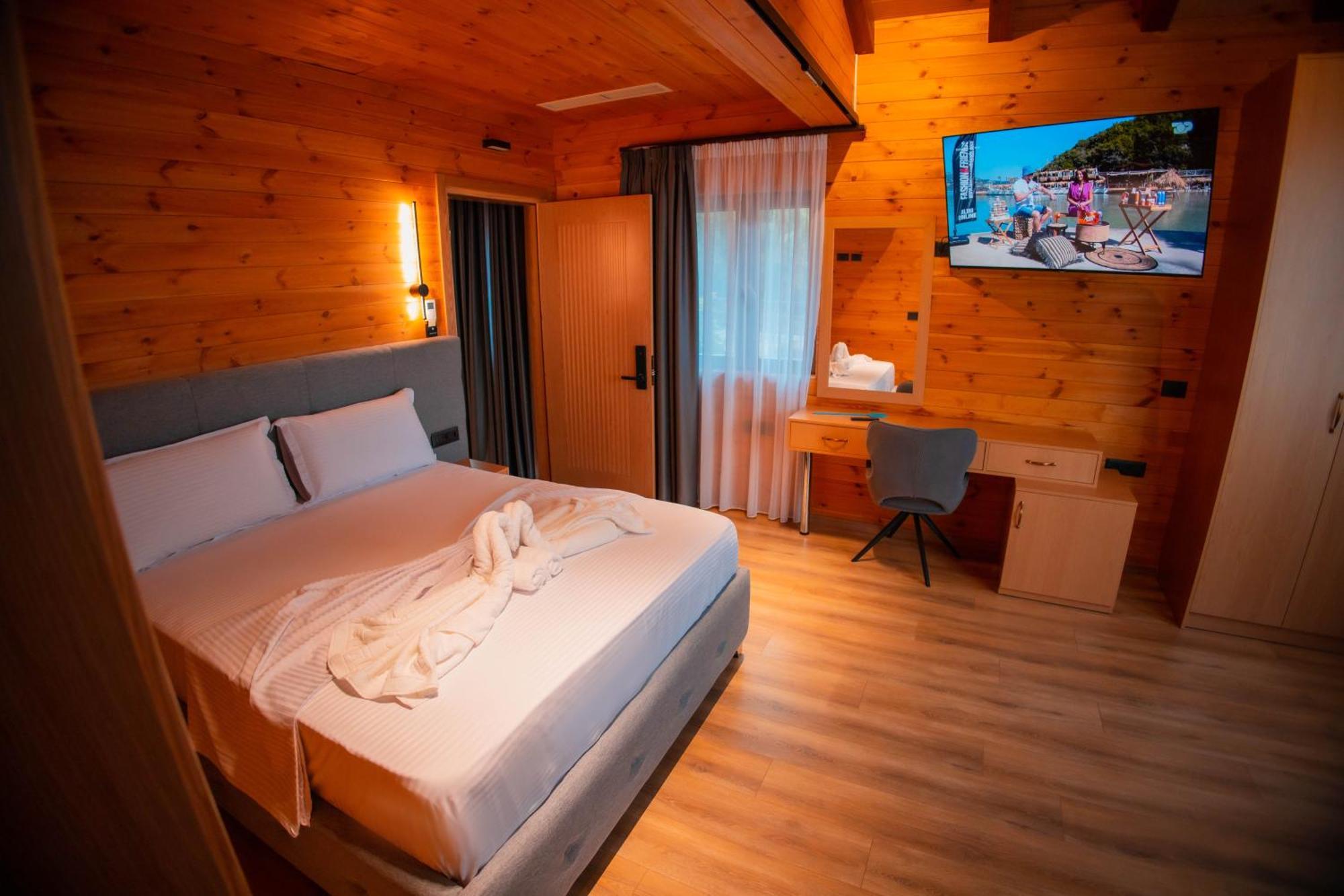Hotel Shpija E Gjyshit Canaj Eksteriør bilde