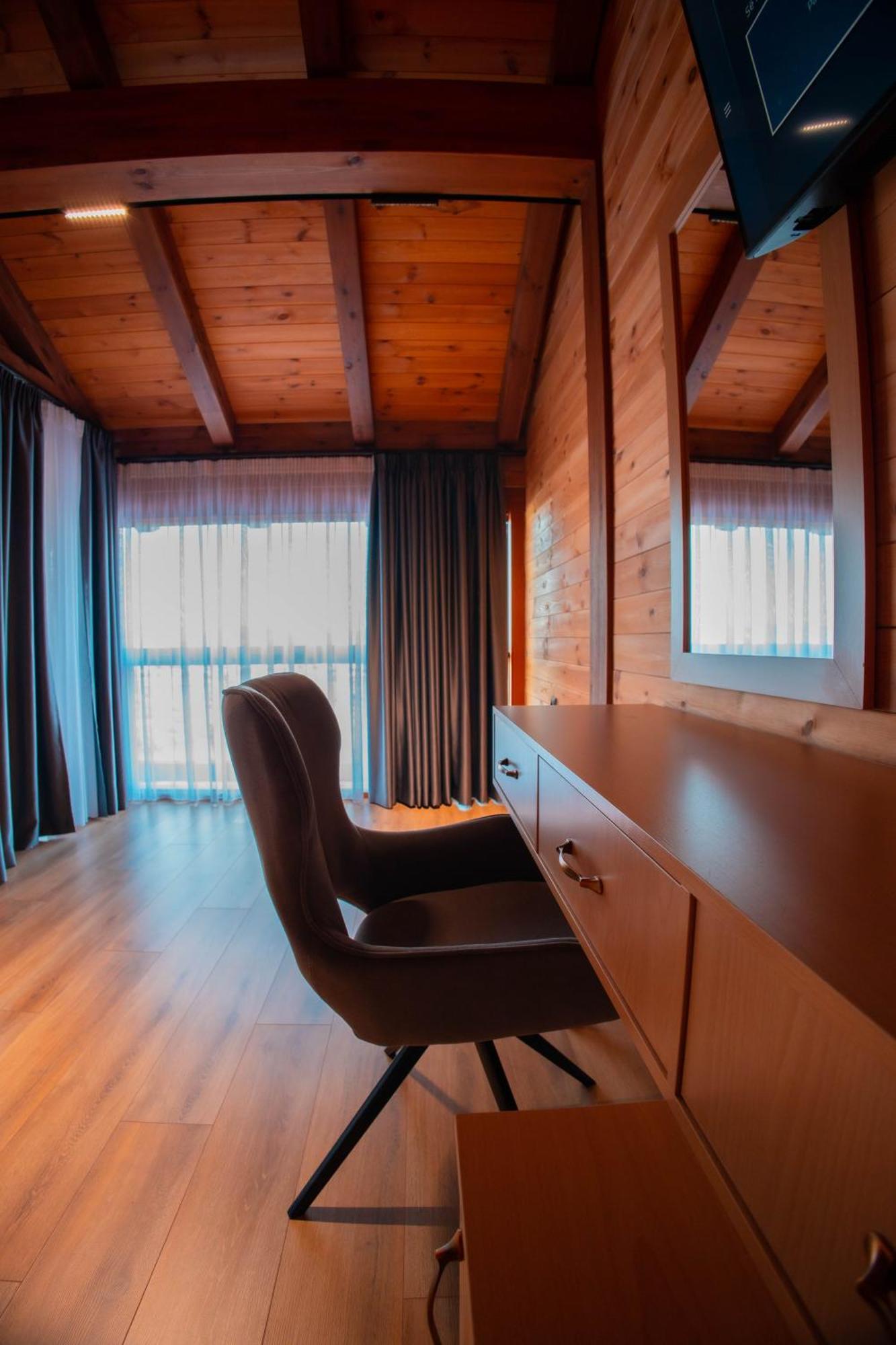 Hotel Shpija E Gjyshit Canaj Eksteriør bilde
