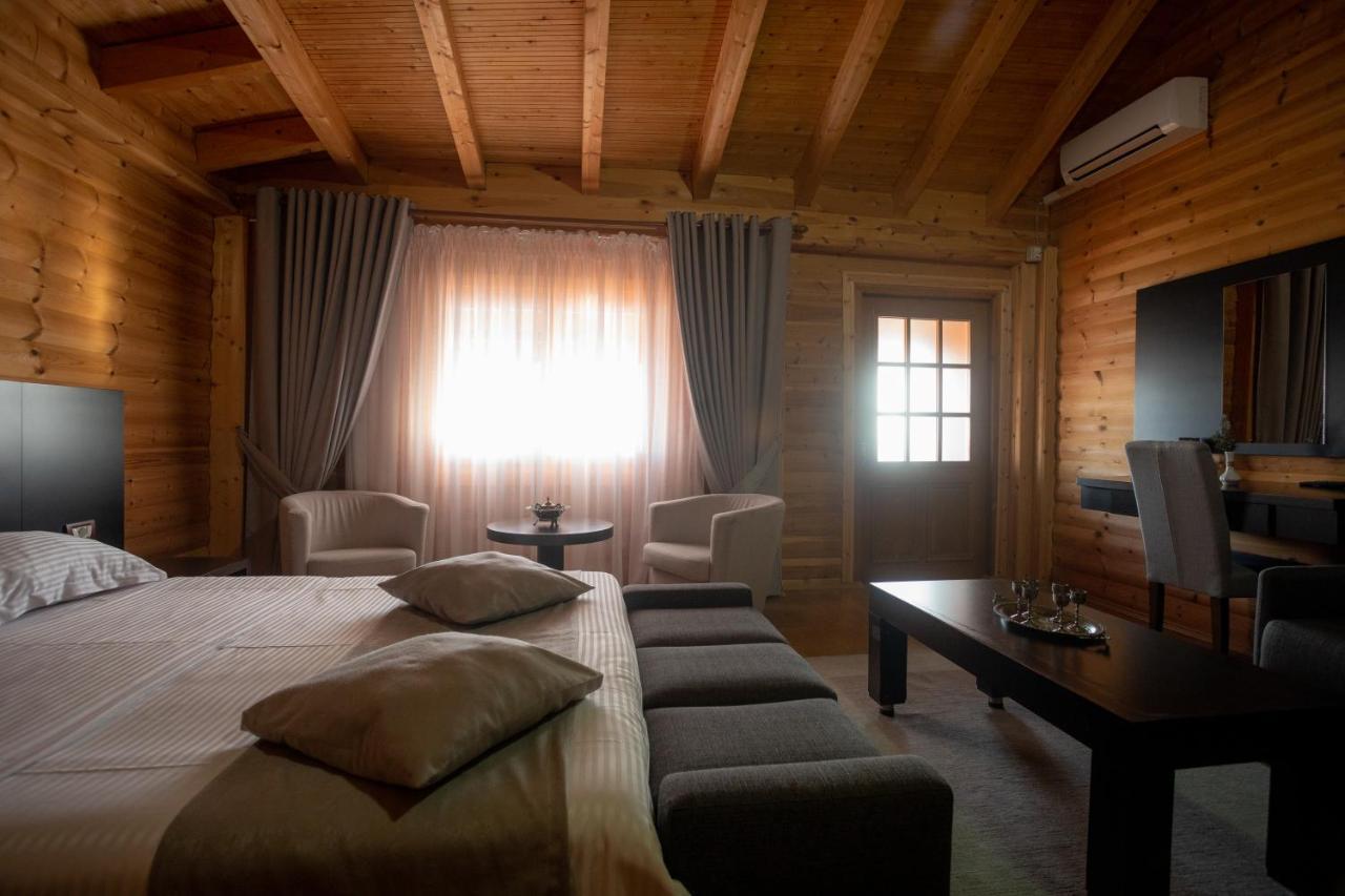 Hotel Shpija E Gjyshit Canaj Eksteriør bilde