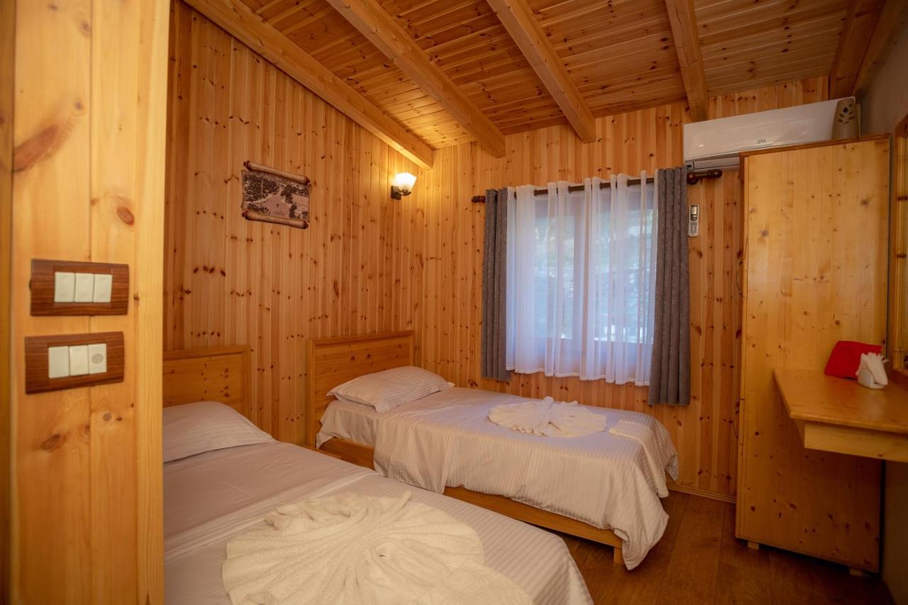 Hotel Shpija E Gjyshit Canaj Eksteriør bilde