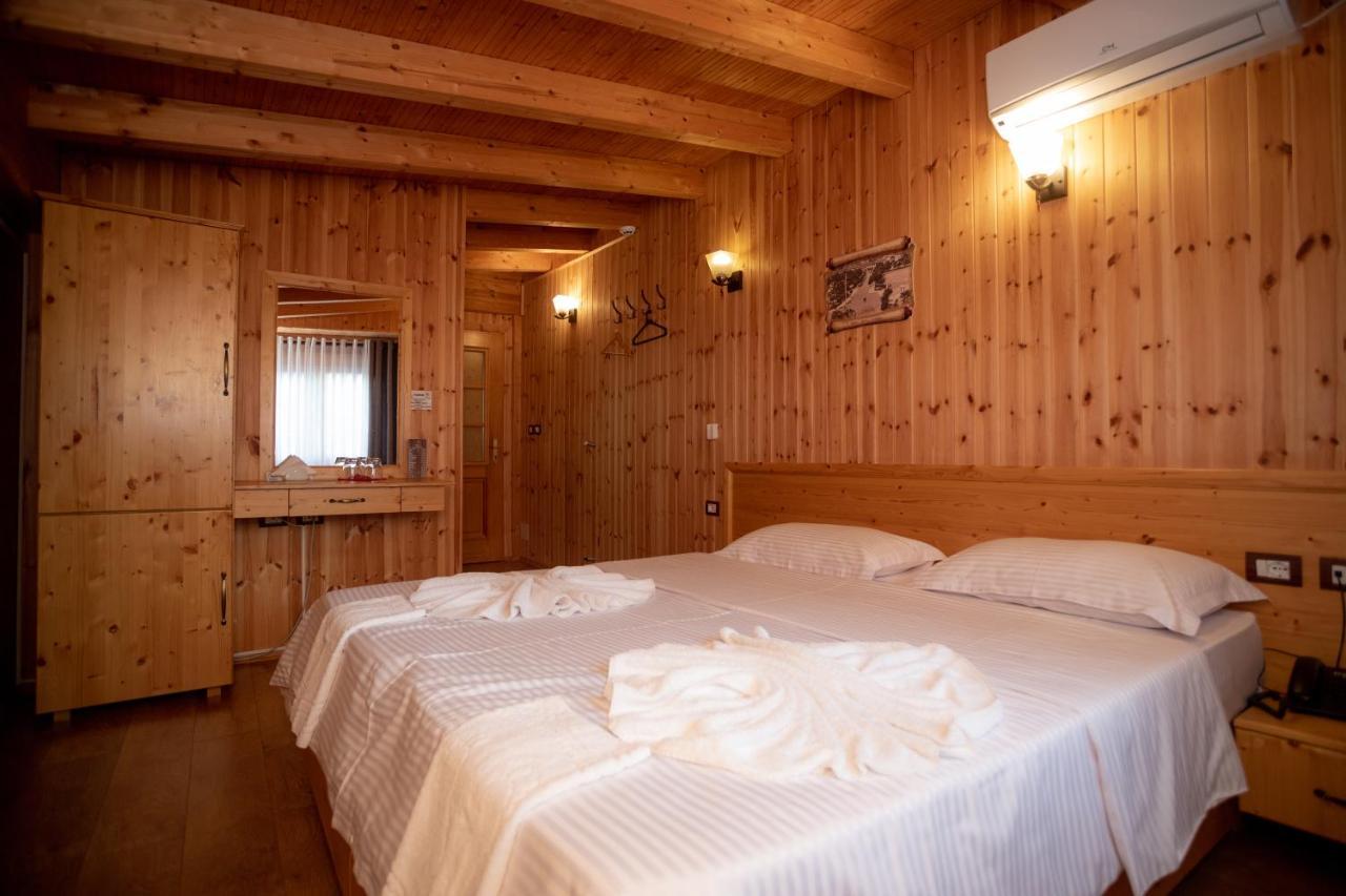 Hotel Shpija E Gjyshit Canaj Eksteriør bilde