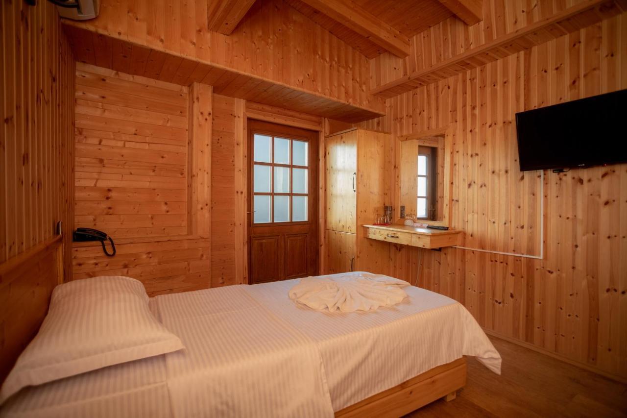 Hotel Shpija E Gjyshit Canaj Eksteriør bilde